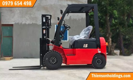 xe nâng dầu 1.5 tấn