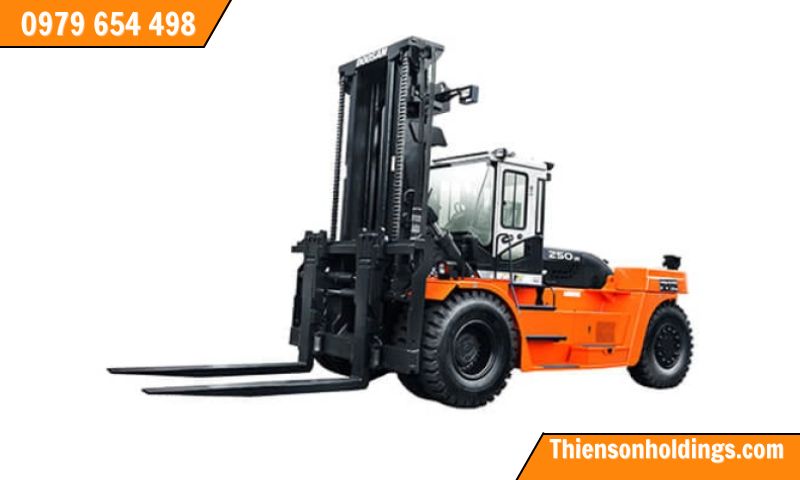 xe nâng 25 tấn
