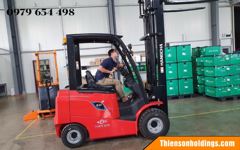 xe nâng điện ngồi lái 2 tấn