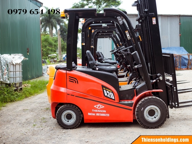 xe nâng điện ngồi lái