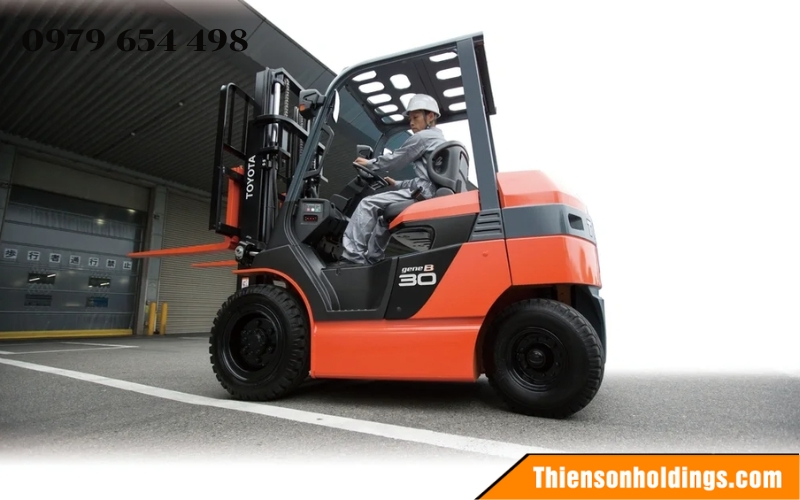 Cách chạy xe nâng điện