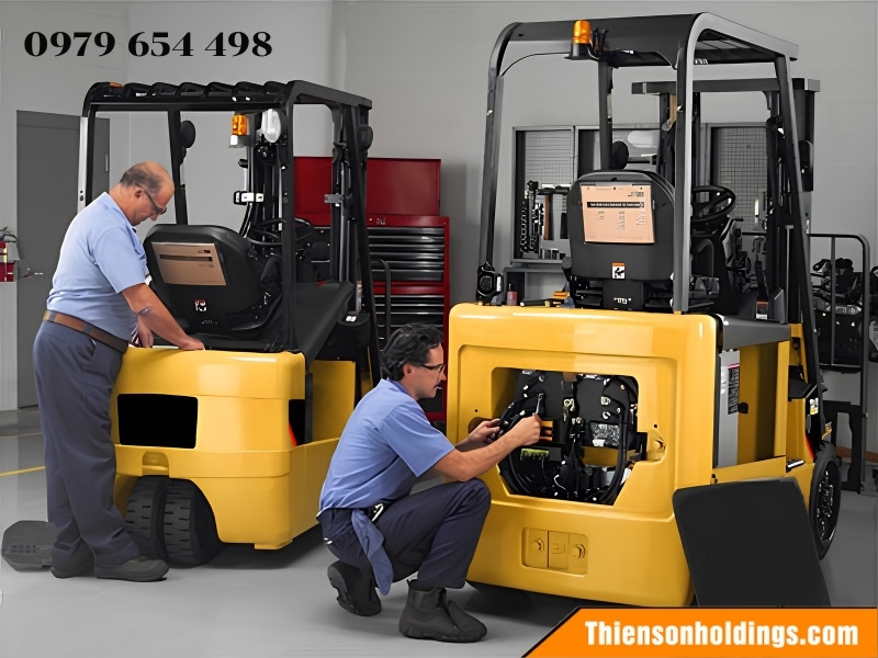 Xe nâng điện báo lỗi