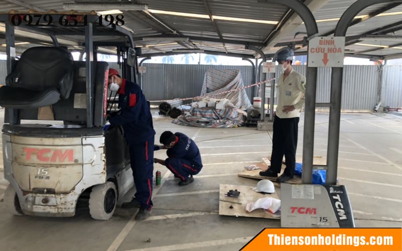Xe nâng điện không nâng hạ được