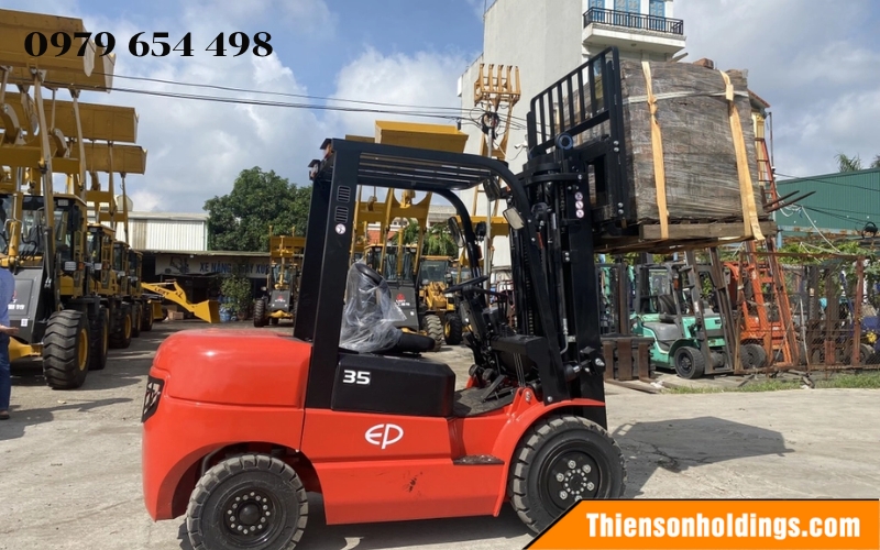 xe nâng forklift là gì