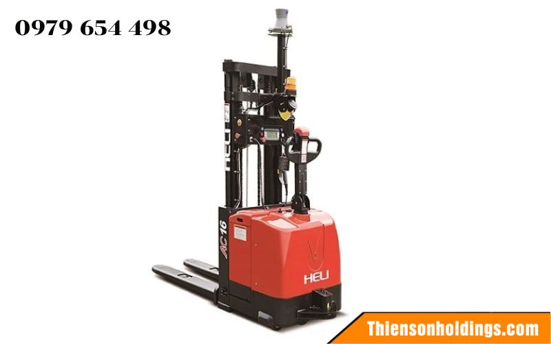 Xe nâng tự hành là gì