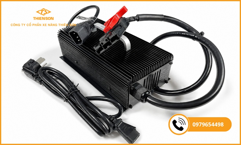 xe nâng điện sạc không vào